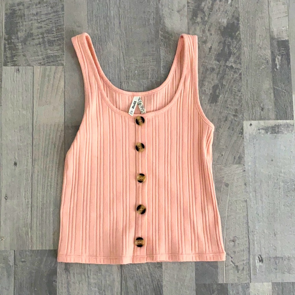 Pink cropped top brand new.